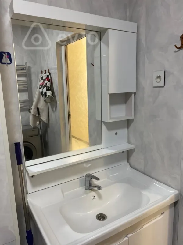 Kirayə verilir 2 otaqlı yeni tikili 65 m²