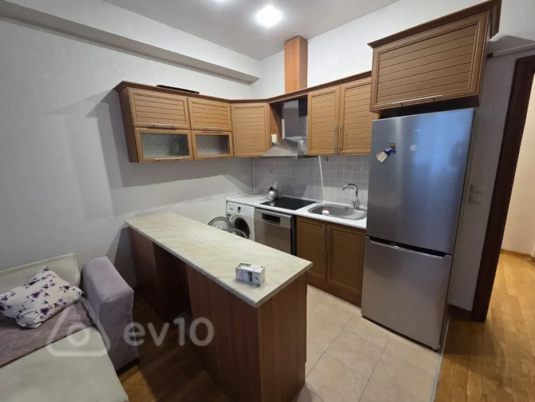 Kirayə verilir 2 otaqlı yeni tikili 60 m²