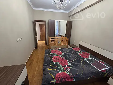 Kirayə verilir 2 otaqlı yeni tikili 60 m²