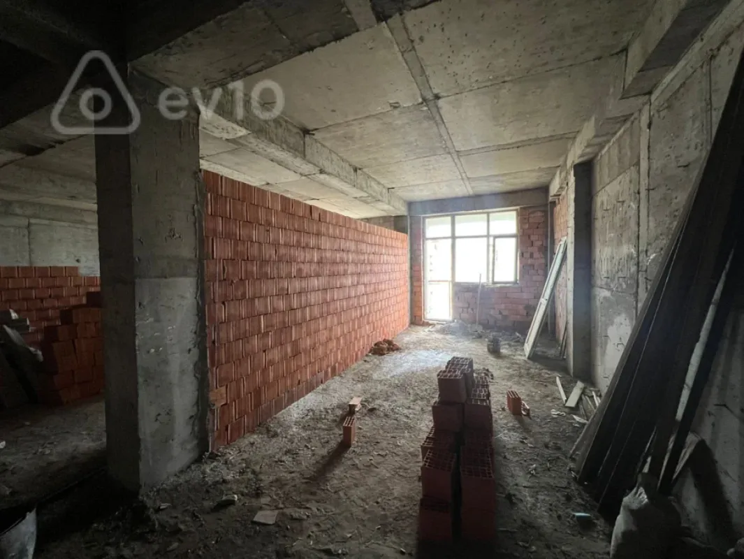 Satılır 4 otaqlı yeni tikili 250 m²