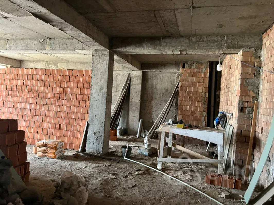 Satılır 4 otaqlı yeni tikili 250 m²