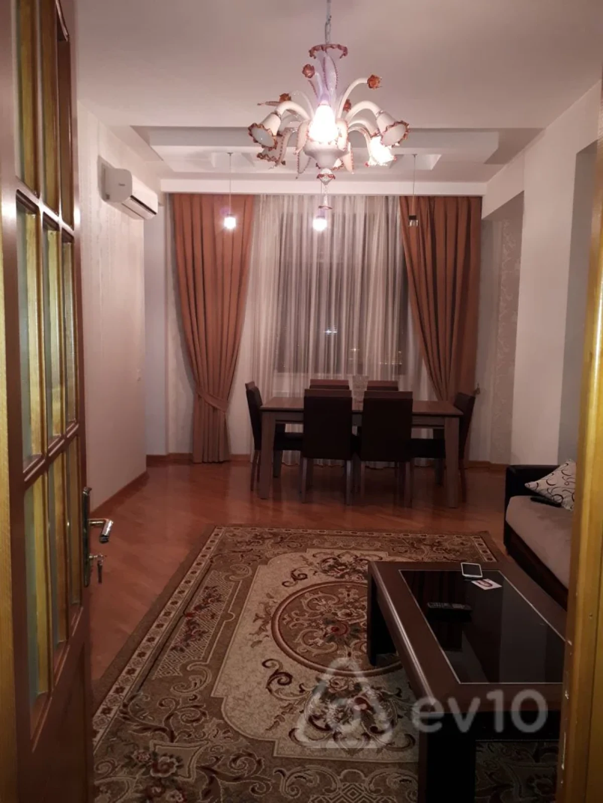 Kirayə verilir 2 otaqlı yeni tikili 85 m²