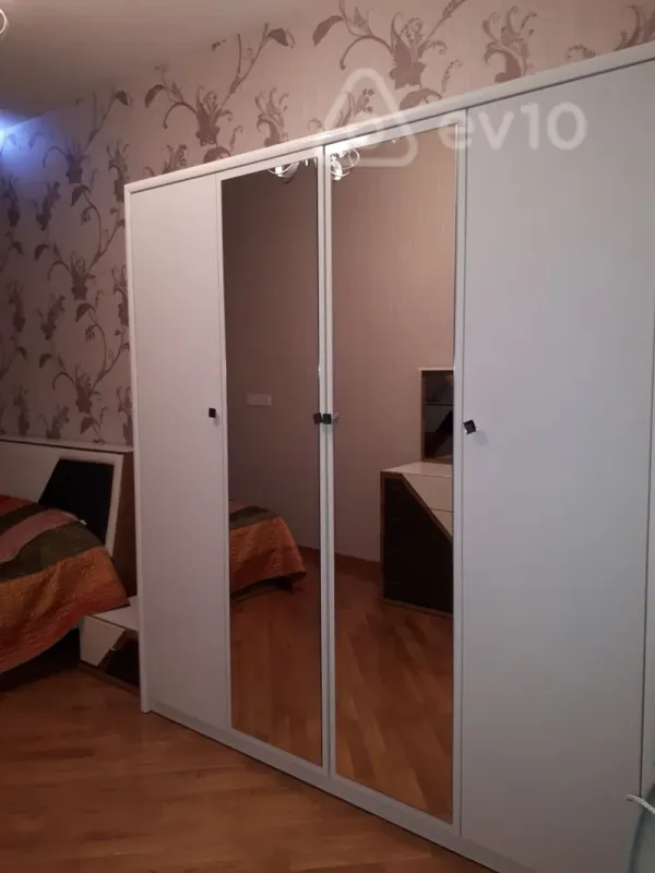 Kirayə verilir 2 otaqlı yeni tikili 85 m²