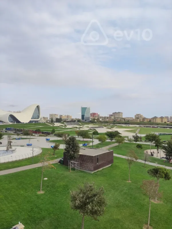 Kirayə verilir 2 otaqlı yeni tikili 85 m²