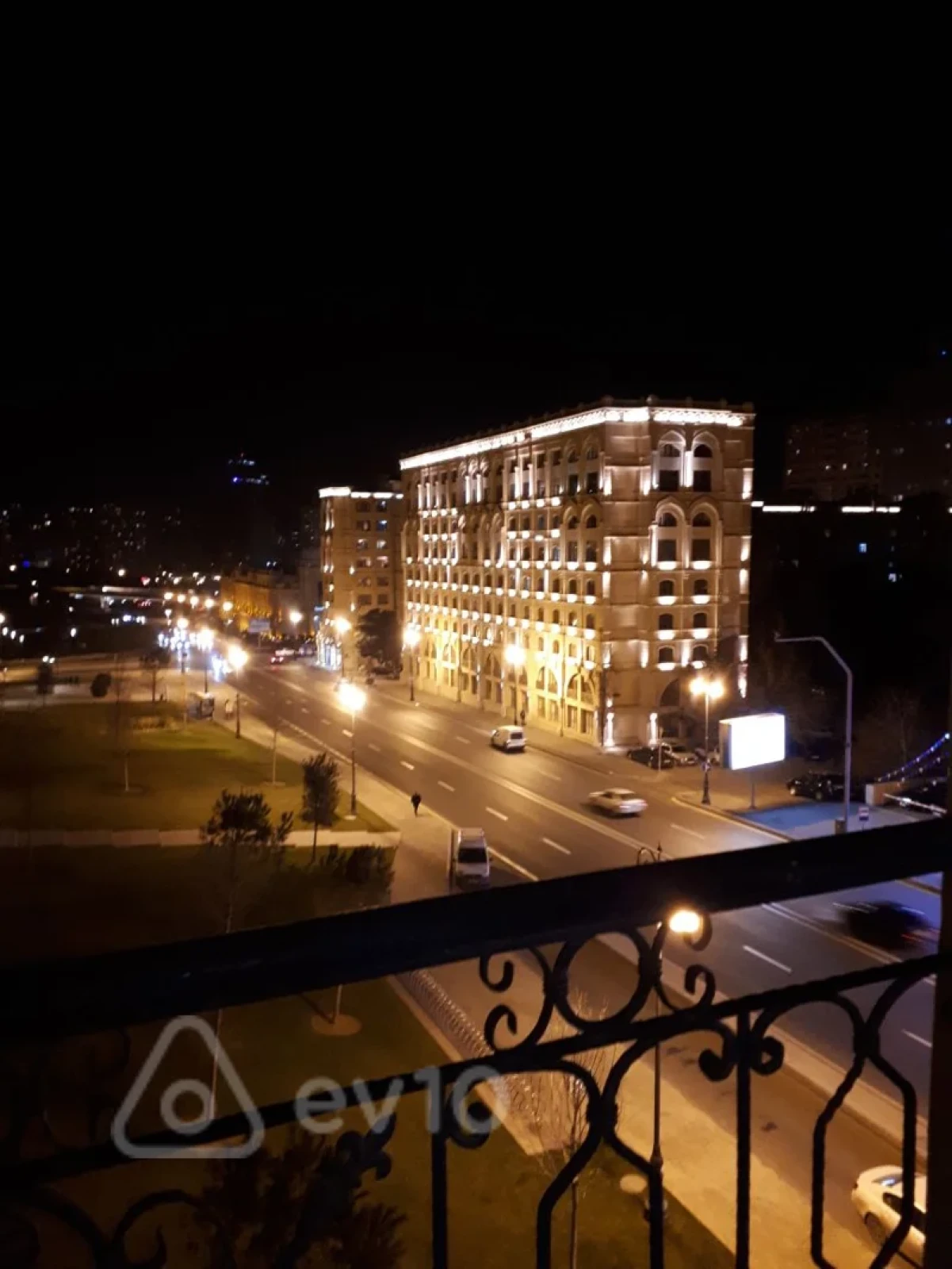 Kirayə verilir 2 otaqlı yeni tikili 85 m²