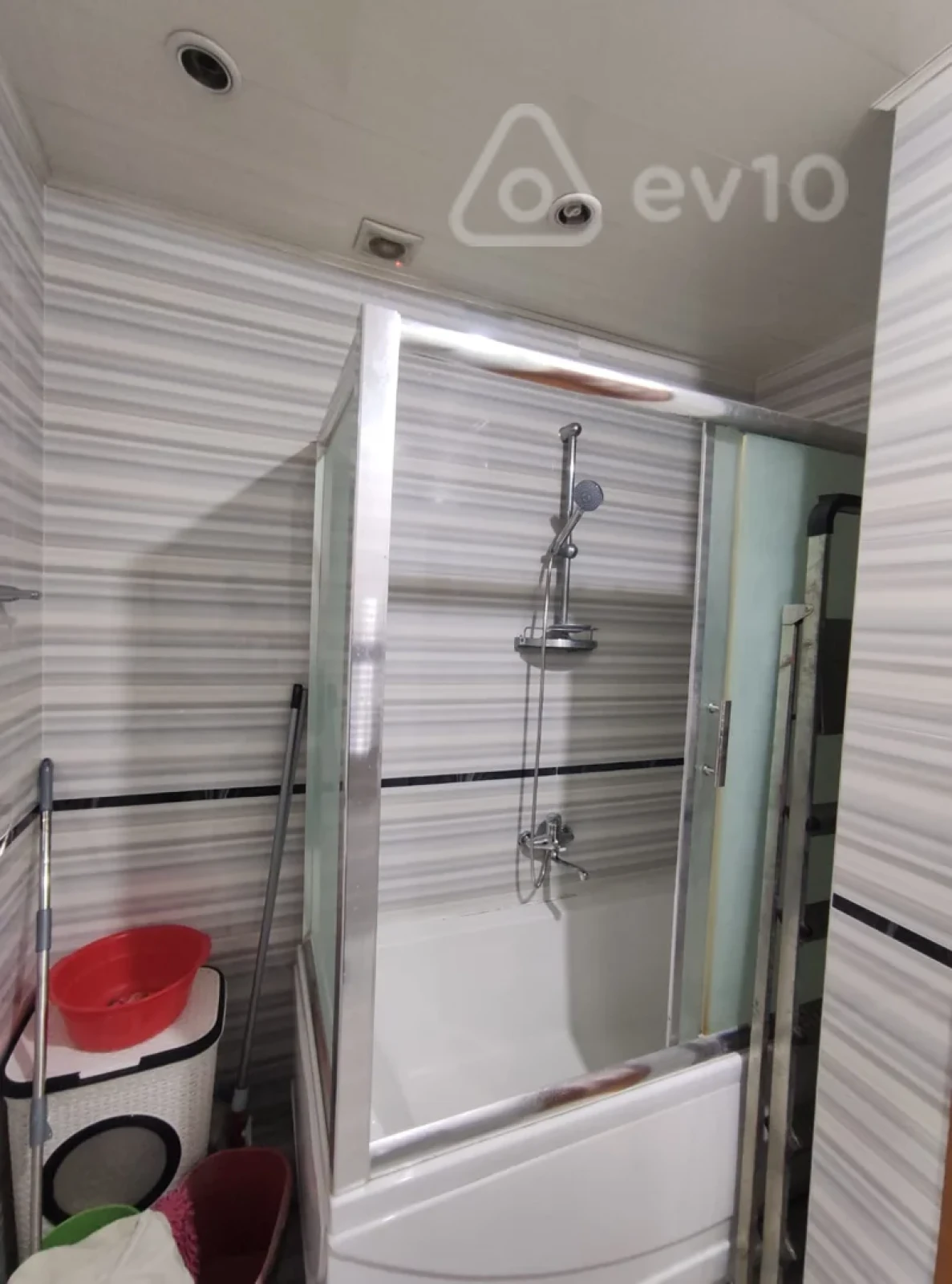 Kirayə verilir 2 otaqlı yeni tikili 85 m²