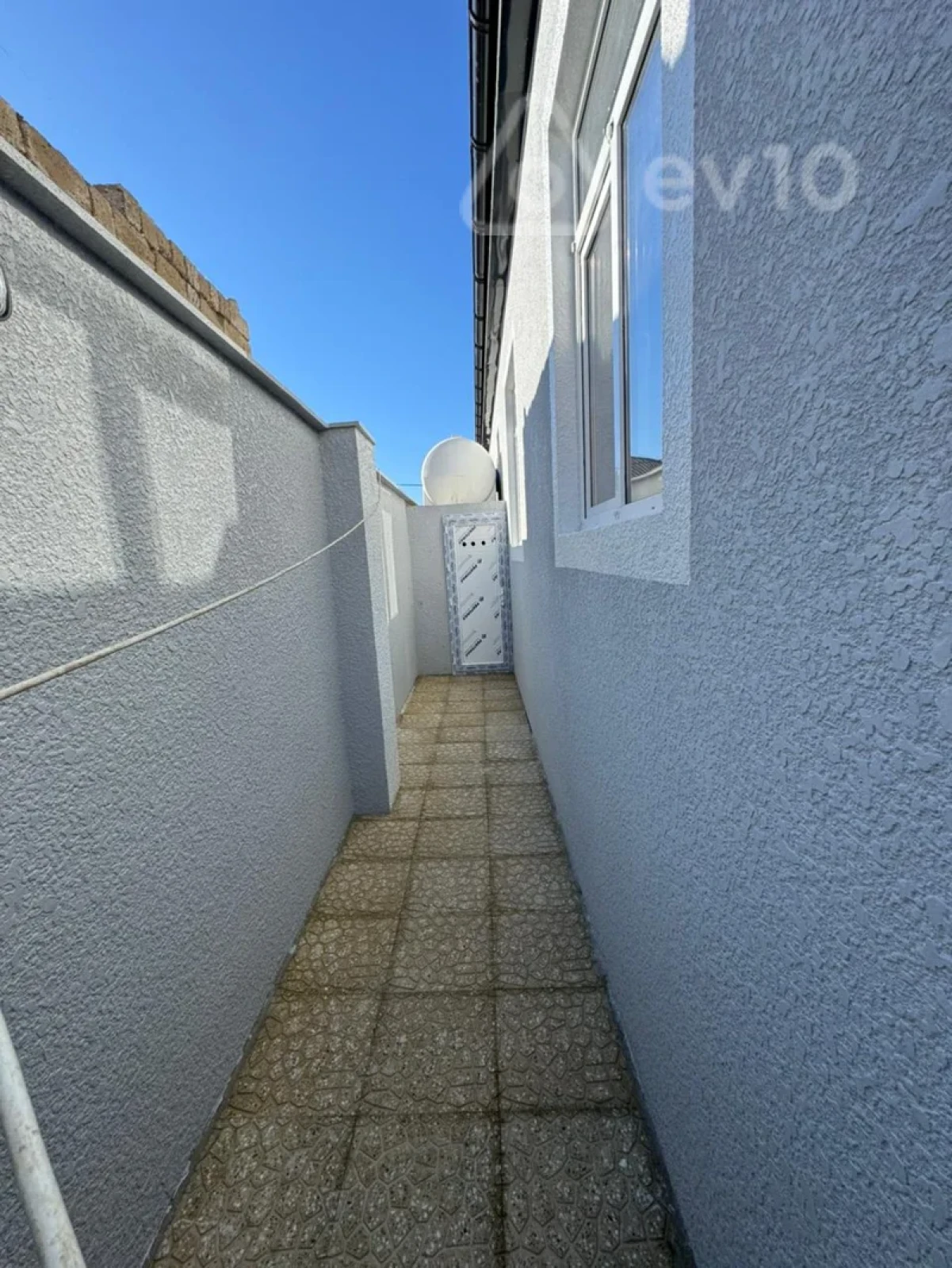 Satılır 4 otaqlı həyət evi 150 m²