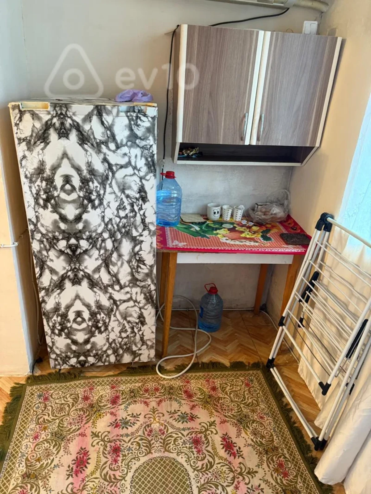 Kirayə verilir 2 otaqlı köhnə tikili 60 m²