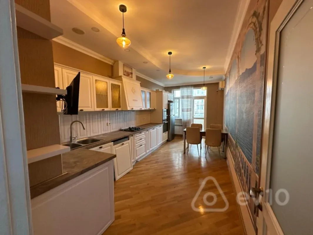 Kirayə verilir 2 otaqlı yeni tikili 115 m²