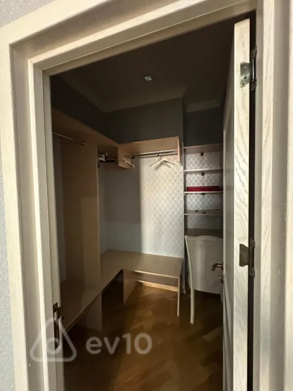 Kirayə verilir 2 otaqlı yeni tikili 115 m²