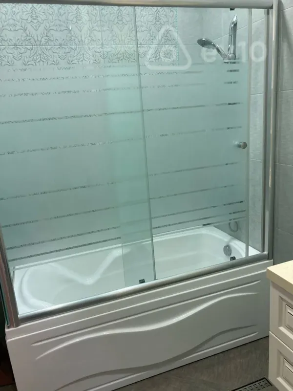 Kirayə verilir 3 otaqlı yeni tikili 130 m²