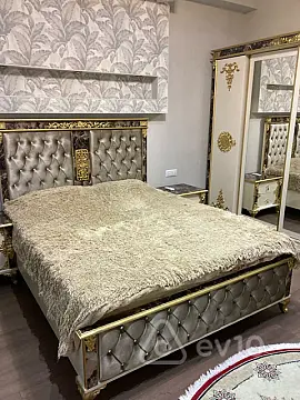 Kirayə verilir 3 otaqlı yeni tikili 130 m²