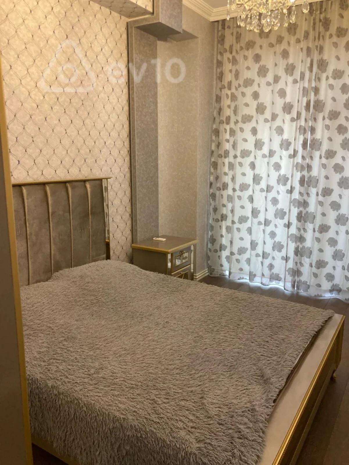 Kirayə verilir 3 otaqlı yeni tikili 130 m²