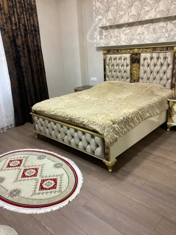 Kirayə verilir 3 otaqlı yeni tikili 130 m²