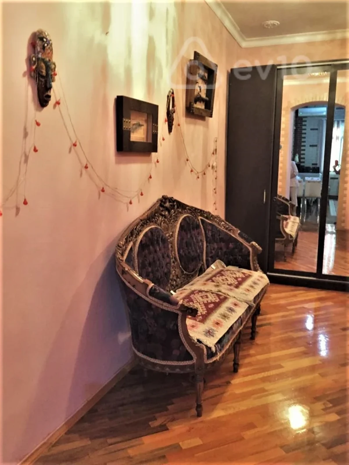 Kirayə verilir 2 otaqlı köhnə tikili 70 m²