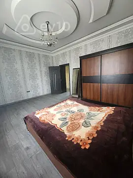 Kirayə verilir 3 otaqlı köhnə tikili 70 m²