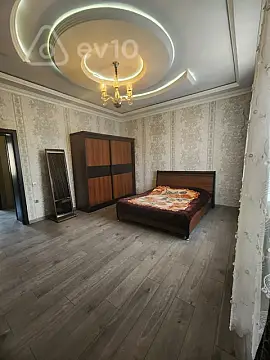 Kirayə verilir 3 otaqlı köhnə tikili 70 m²
