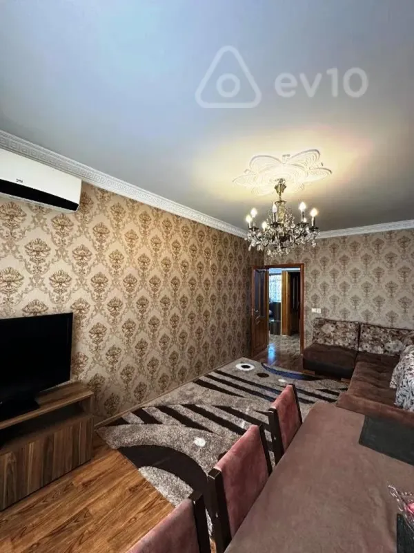Satılır 3 otaqlı köhnə tikili 55 m²