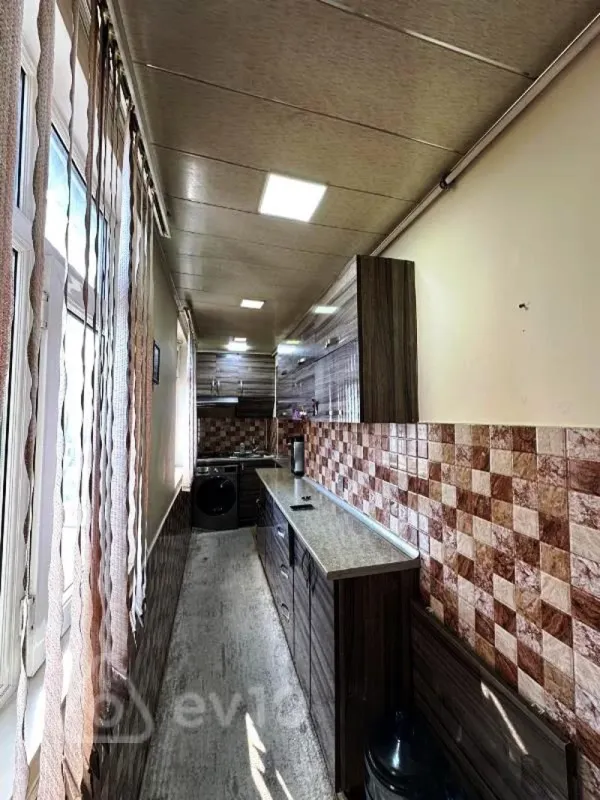 Satılır 3 otaqlı köhnə tikili 55 m²
