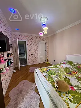 Satılır 3 otaqlı yeni tikili 130 m²
