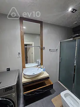 Kirayə verilir 4 otaqlı yeni tikili 160 m²