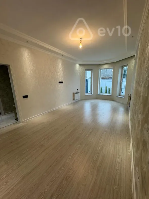 Satılır 4 otaqlı həyət evi 120 m²