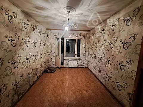 Kirayə verilir 2 otaqlı köhnə tikili 70 m²