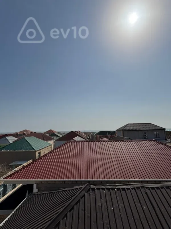 Satılır 4 otaqlı həyət evi 210 m²