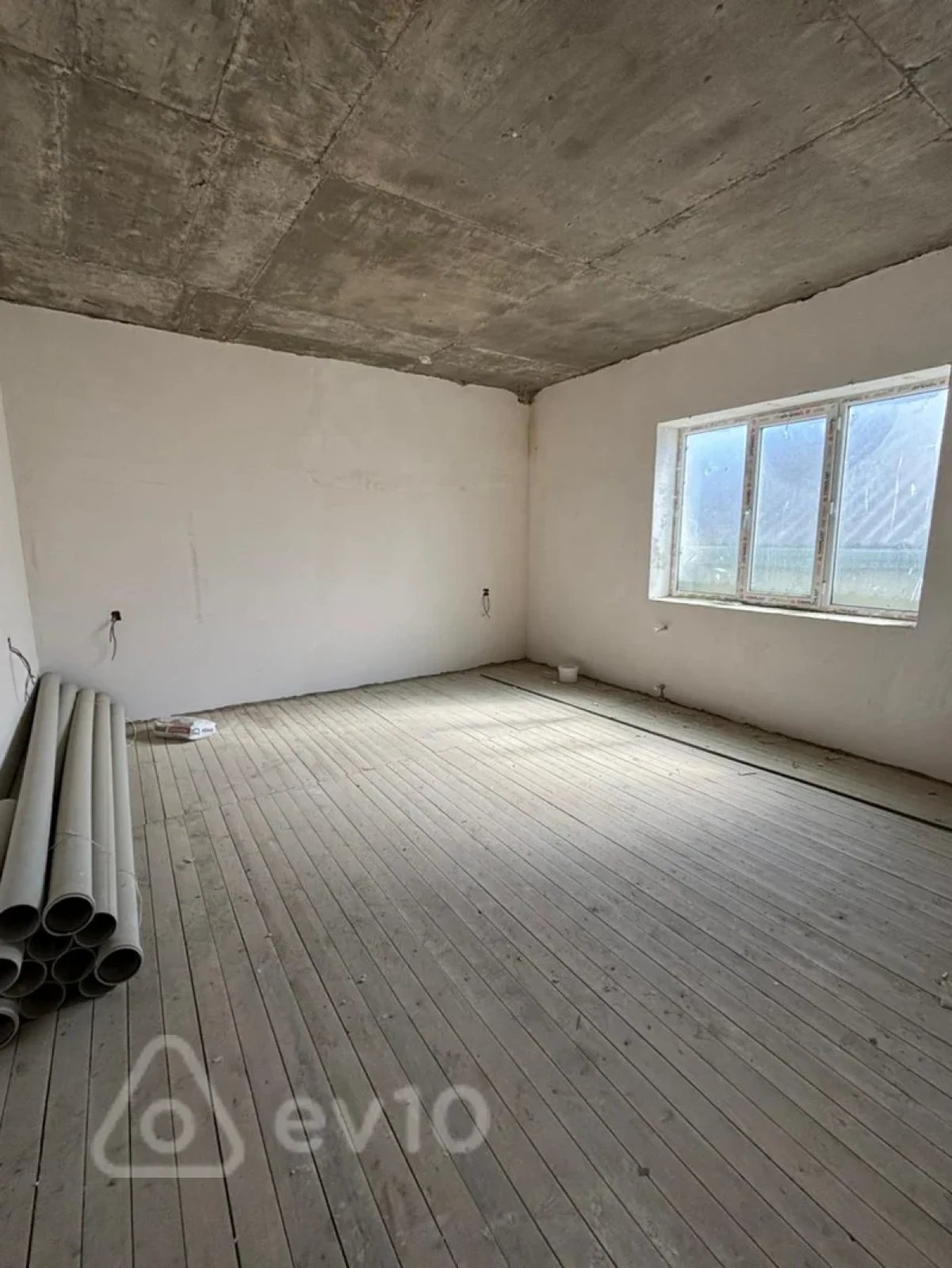 Satılır 4 otaqlı həyət evi 210 m²