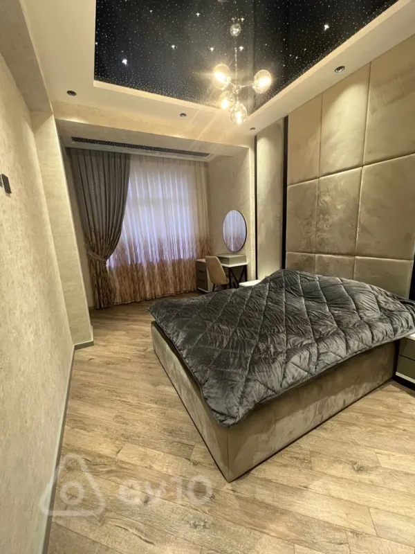 Kirayə verilir 2 otaqlı yeni tikili 70 m²