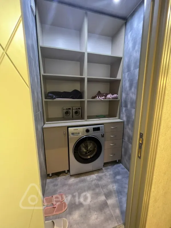 Kirayə verilir 2 otaqlı yeni tikili 70 m²