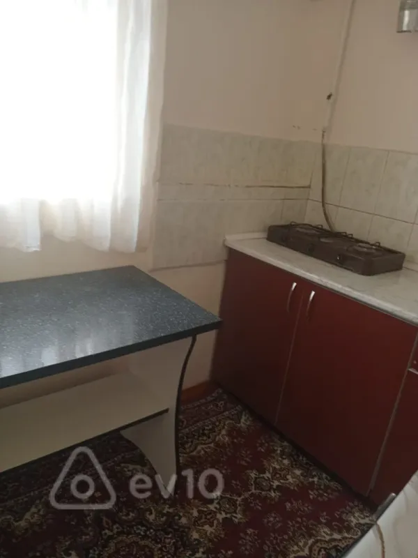 Kirayə verilir 2 otaqlı həyət evi 50 m²