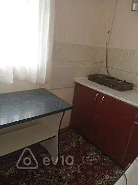 Kirayə verilir 2 otaqlı həyət evi 50 m²