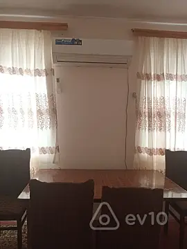 Kirayə verilir 2 otaqlı həyət evi 50 m²