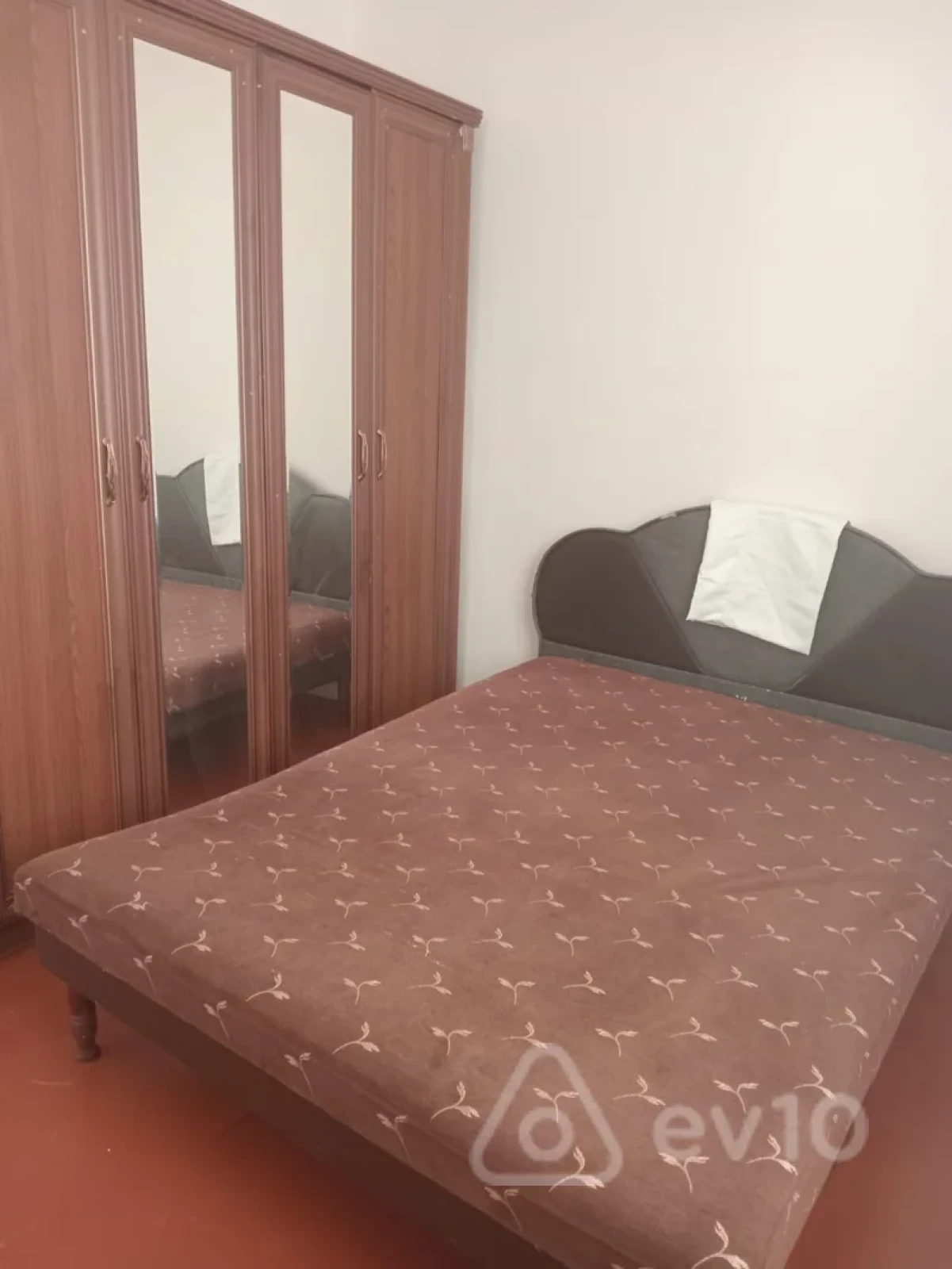 Kirayə verilir 2 otaqlı həyət evi 50 m²