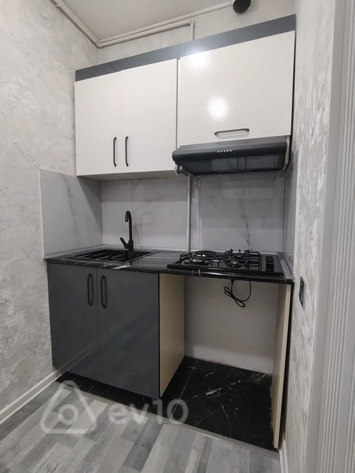 Satılır 2 otaqlı yeni tikili 68 m²