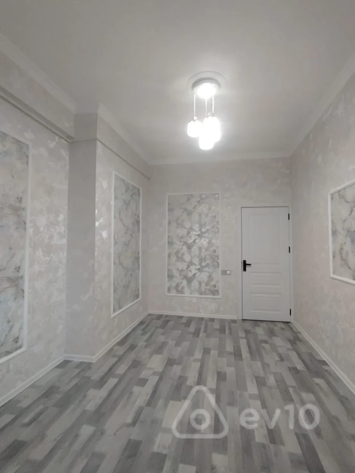 Satılır 2 otaqlı yeni tikili 68 m²