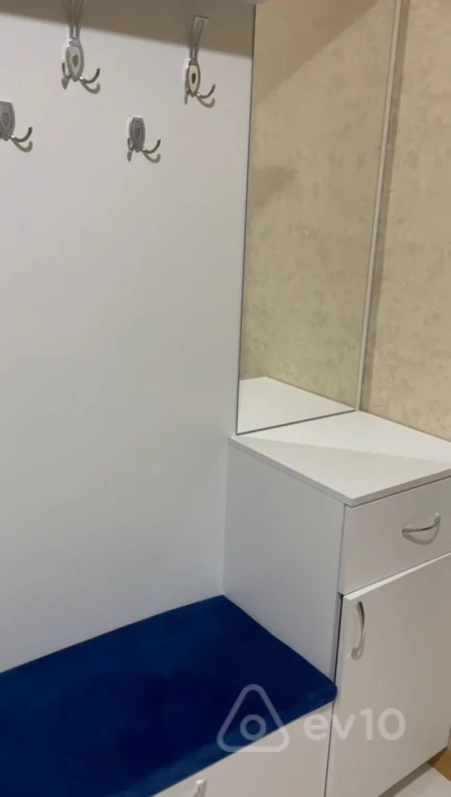 Kirayə verilir 2 otaqlı yeni tikili 70 m²