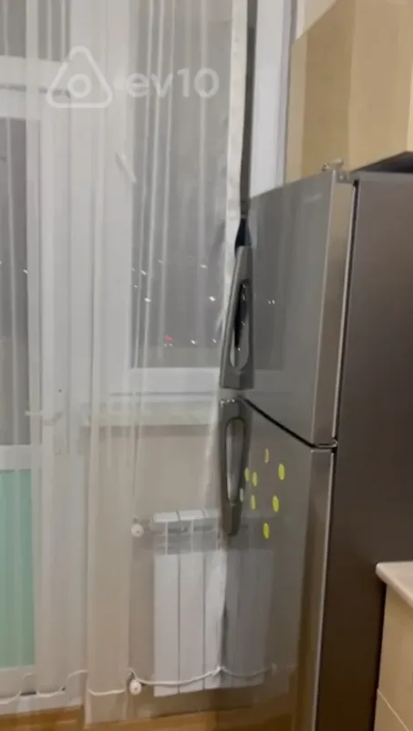 Kirayə verilir 2 otaqlı yeni tikili 70 m²