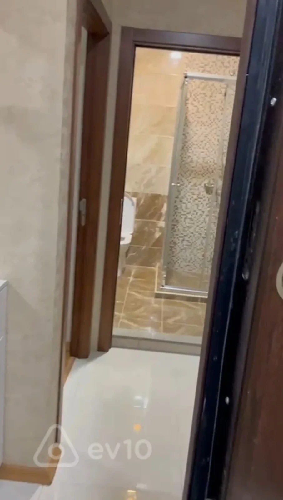 Kirayə verilir 2 otaqlı yeni tikili 70 m²