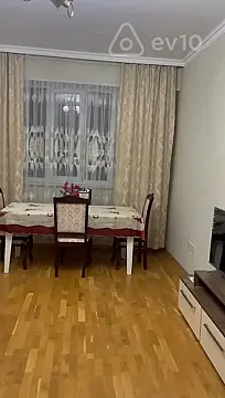 Kirayə verilir 2 otaqlı yeni tikili 70 m²