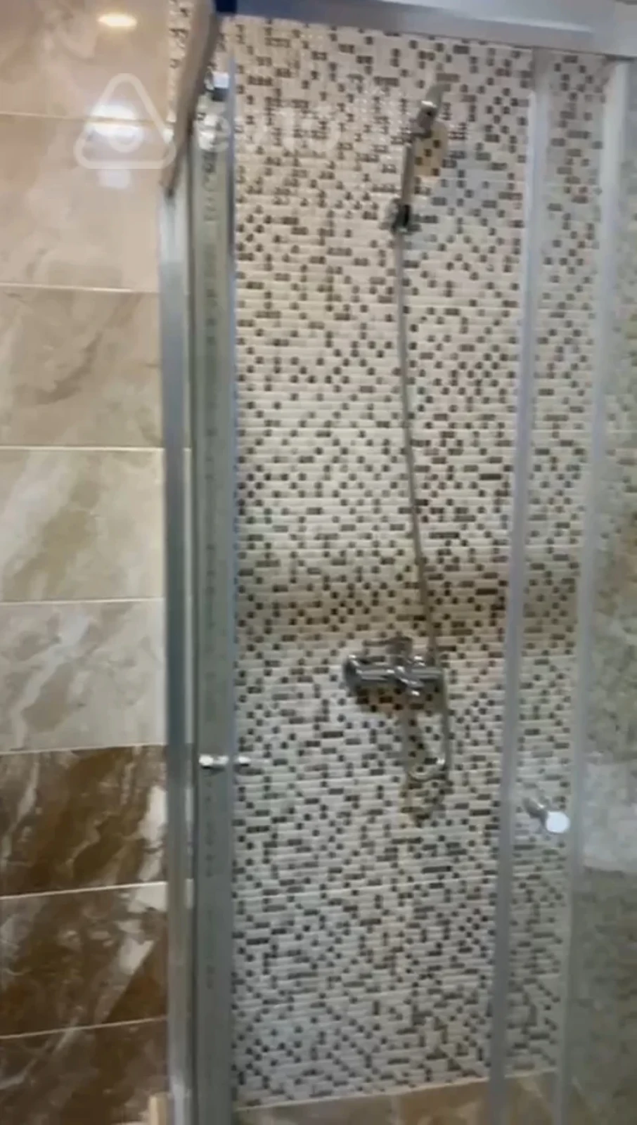 Kirayə verilir 2 otaqlı yeni tikili 70 m²