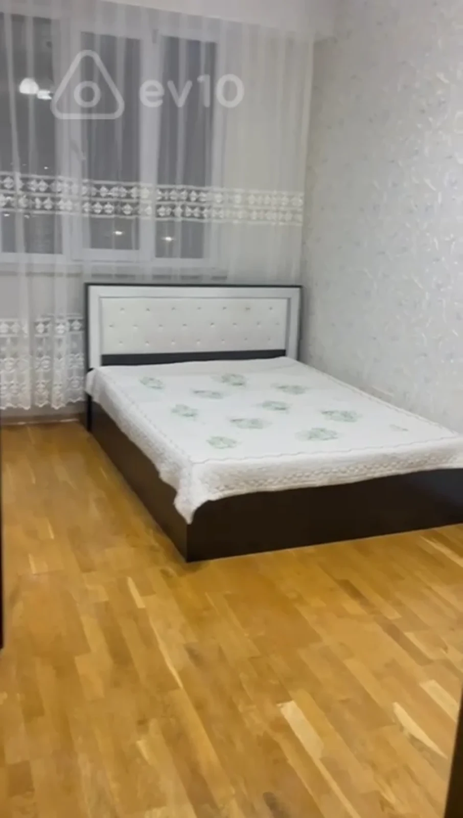 Kirayə verilir 2 otaqlı yeni tikili 70 m²