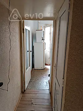 Satılır 1 otaqlı köhnə tikili 40 m²