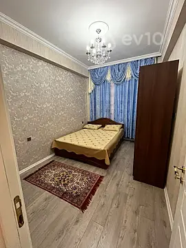 Kirayə verilir 2 otaqlı yeni tikili 65 m²