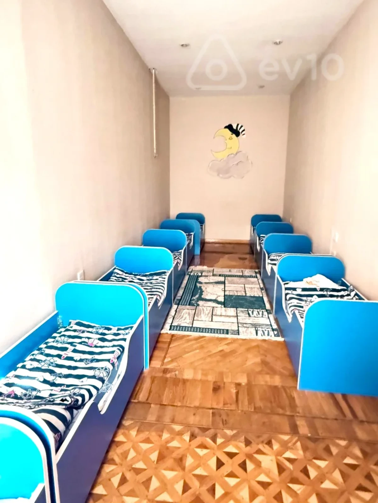 Kirayə verilir mənzil 400 m²