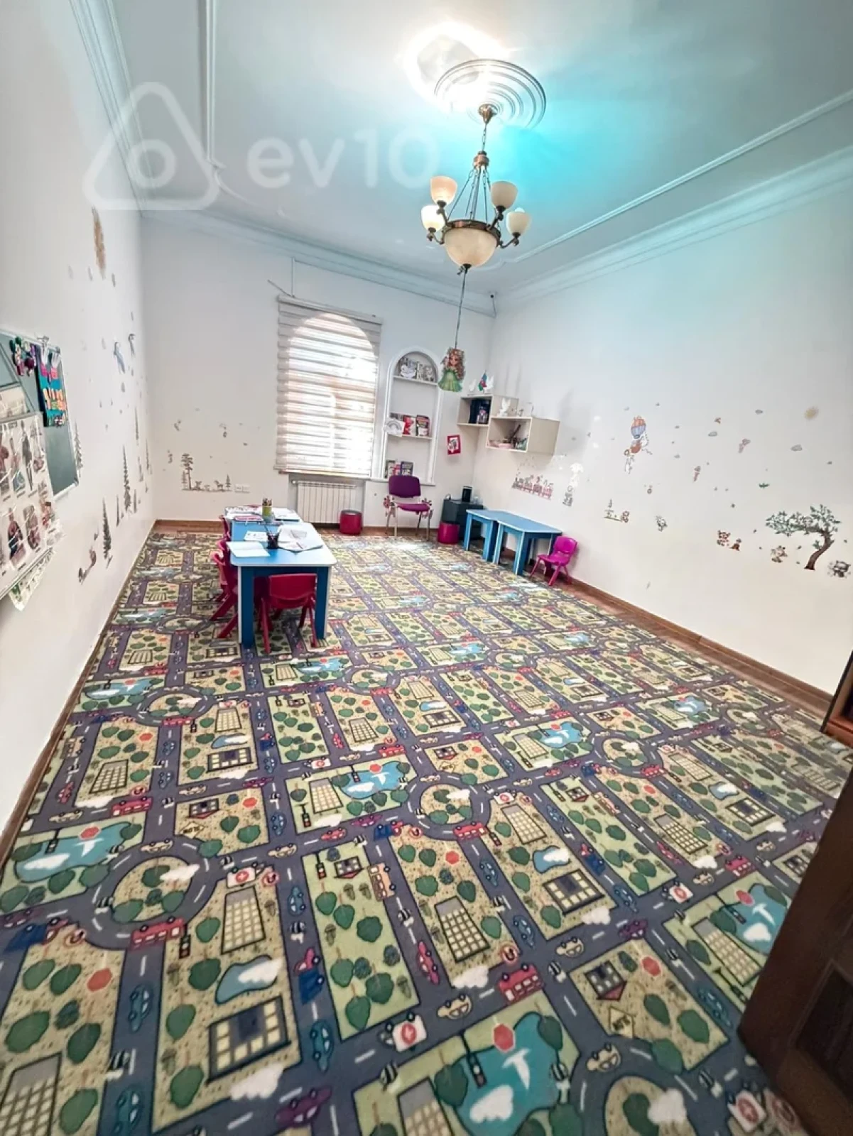 Kirayə verilir mənzil 400 m²