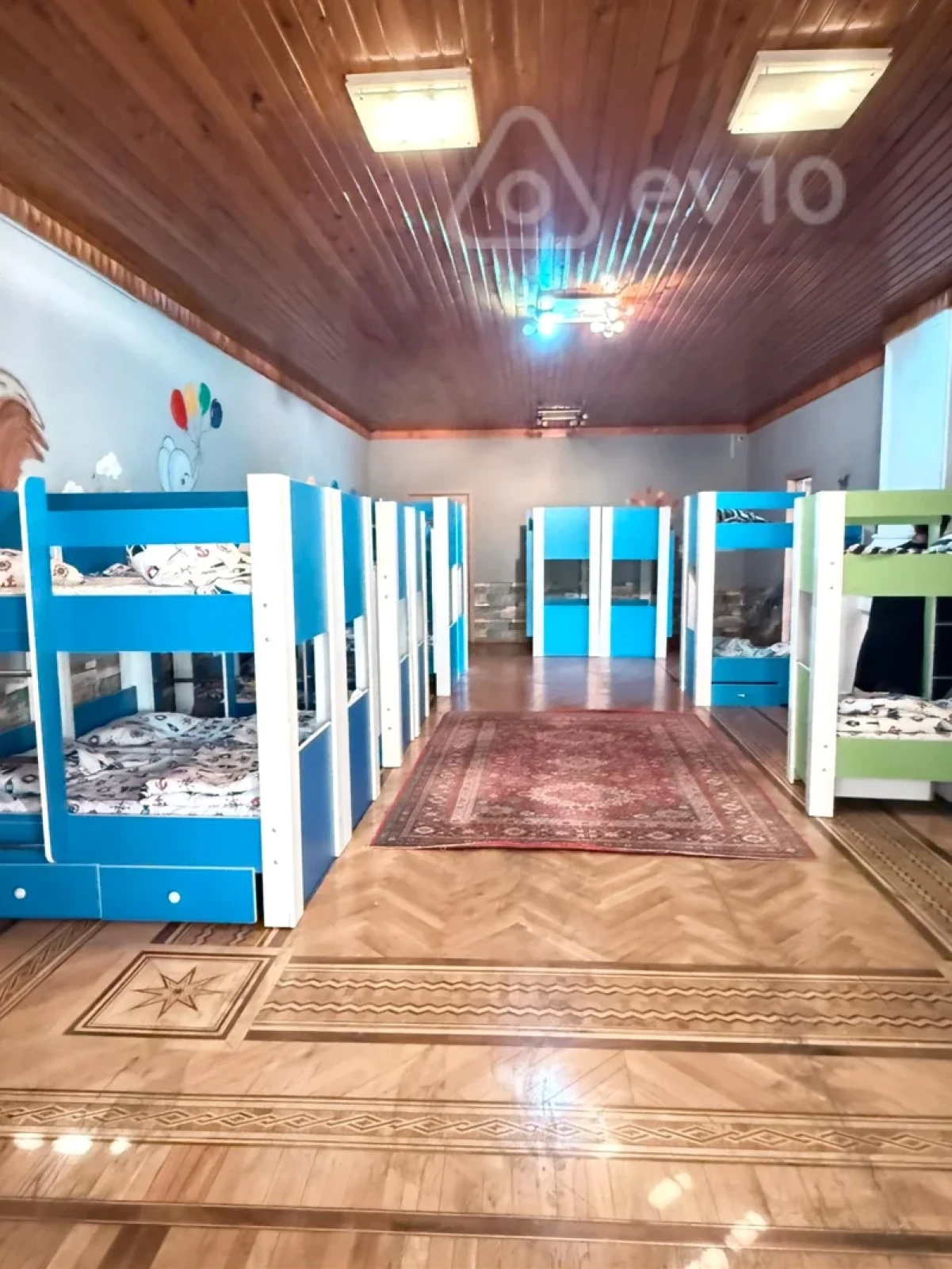 Kirayə verilir mənzil 400 m²