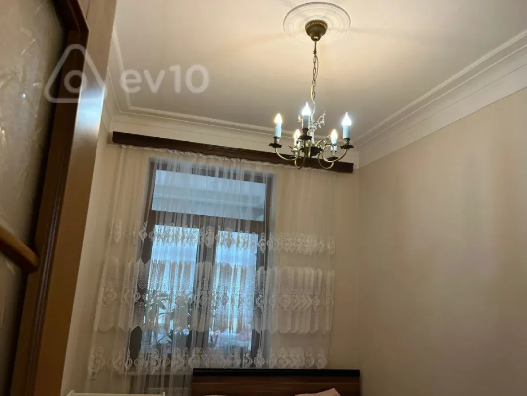 Kirayə verilir 3 otaqlı köhnə tikili 75 m²