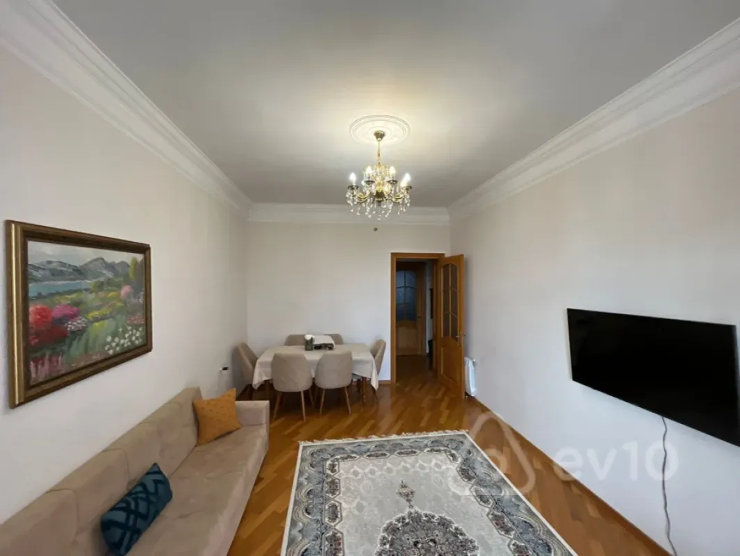 Kirayə verilir 3 otaqlı köhnə tikili 75 m²